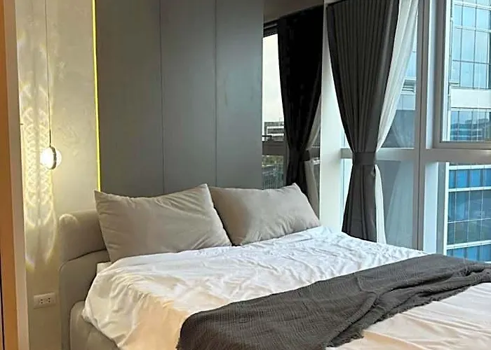 Staycations Up Above 17 At Bgc 마닐라