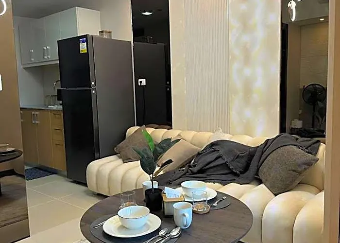 Staycations Up Above 17 At Bgc