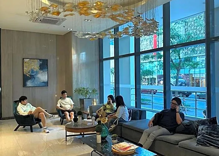Staycations Up Above 17 At Bgc 3* 마닐라